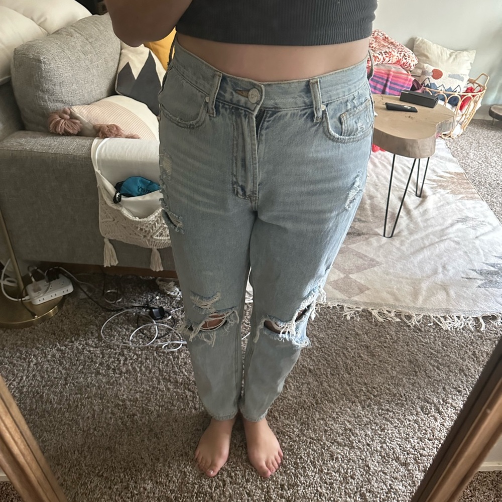 Straight high rise destroyed jeans light blue
